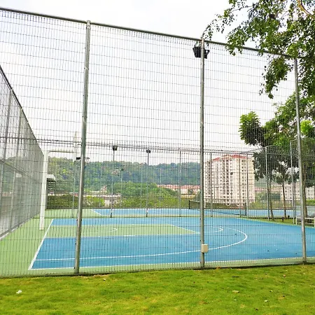 Le Pavilion By Salaam Suites, 5 Pax, Near Setiawalk Puchong Exterior photo