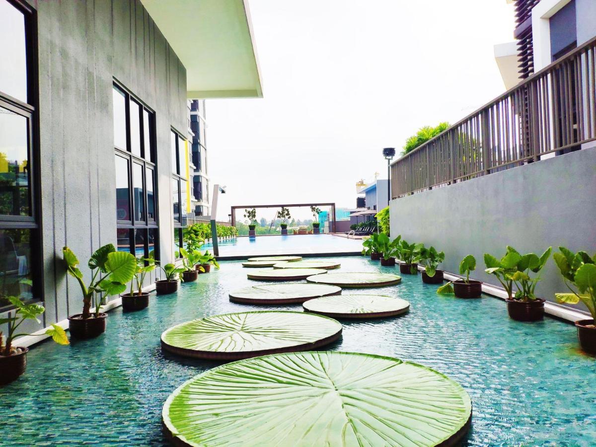Le Pavilion By Salaam Suites, 5 Pax, Near Setiawalk * Puchong