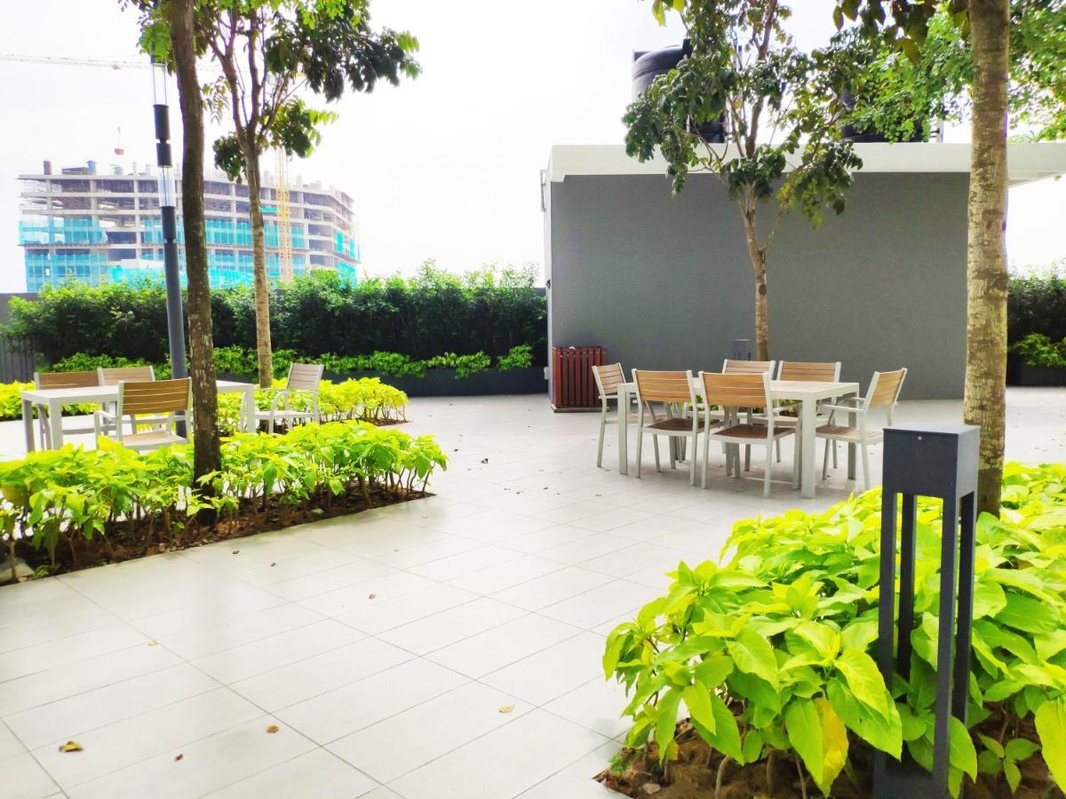 Le Pavilion By Salaam Suites, 5 Pax, Near Setiawalk *