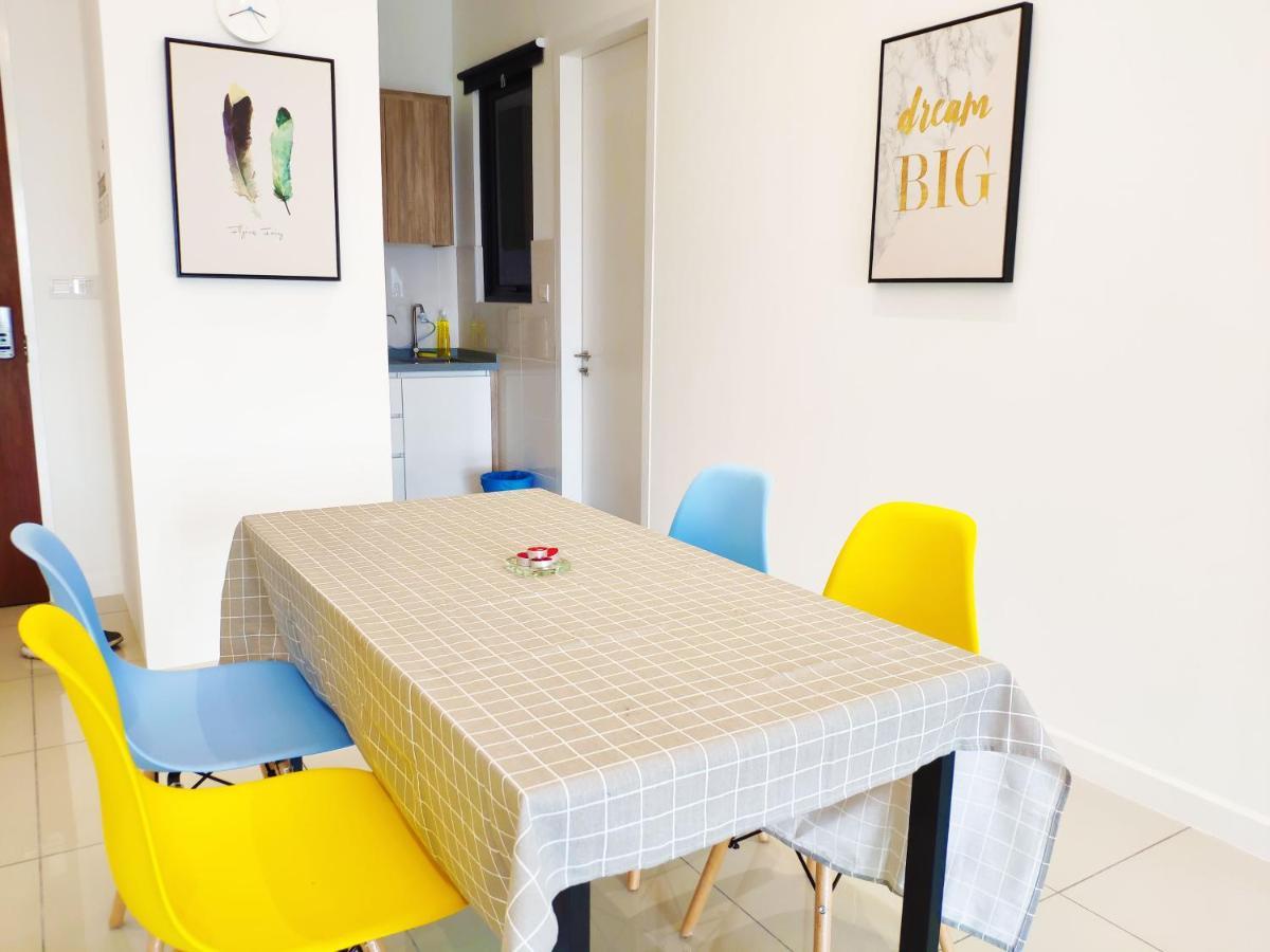 Le Pavilion By Salaam Suites, 5 Pax, Near Setiawalk Apartment