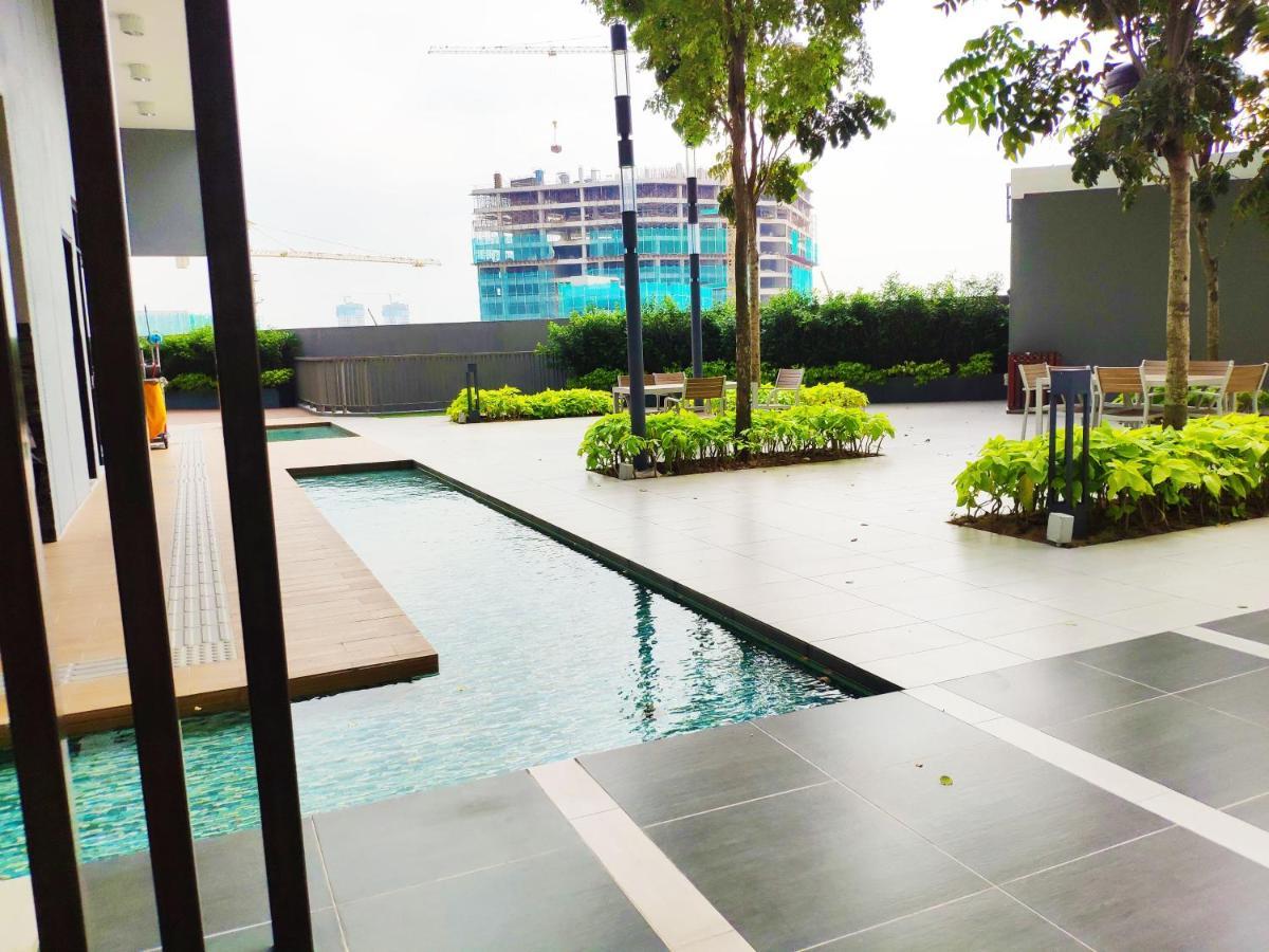 Le Pavilion By Salaam Suites, 5 Pax, Near Setiawalk Apartment